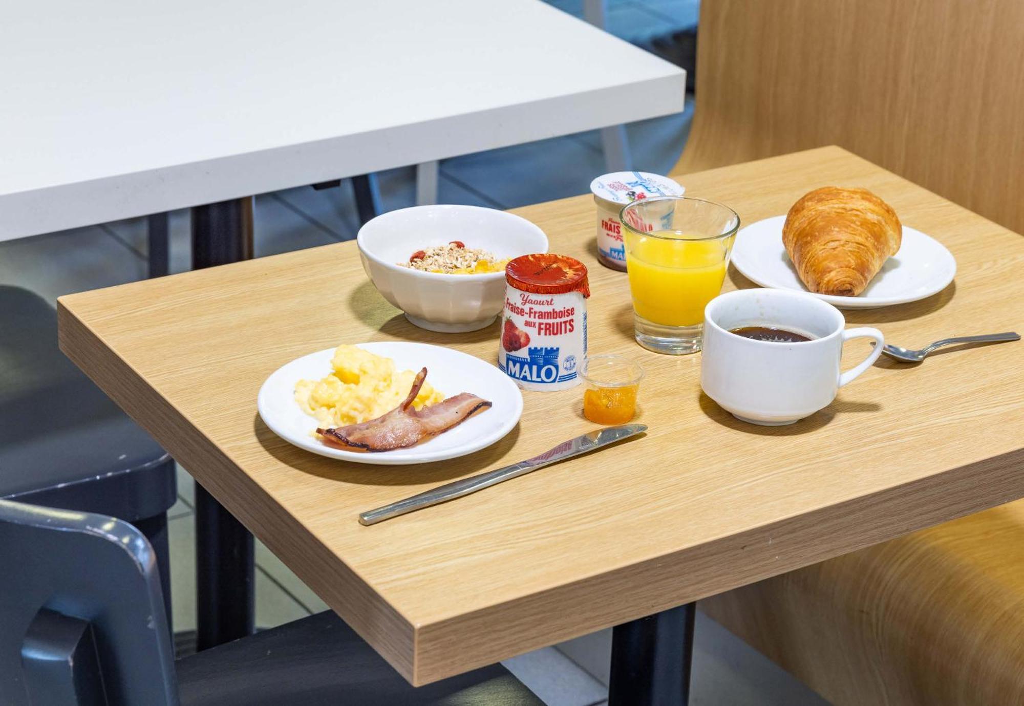 B&B Hotel Rennes Nord St Gregoire แซ็งต์-เกรกัวร์ ภายนอก รูปภาพ